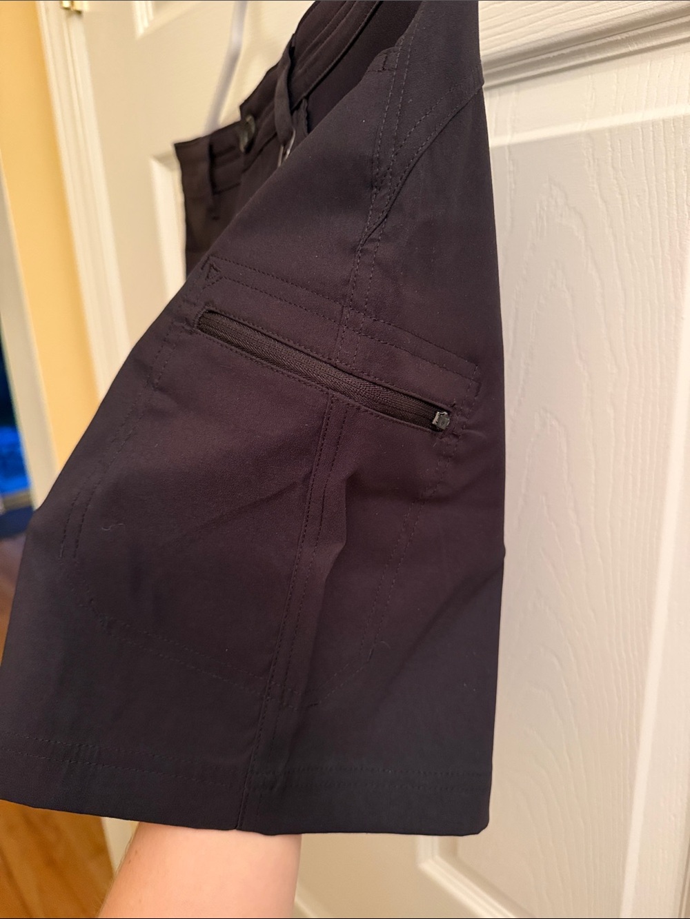 Eddie Bauer Black Women's Performance Shorts rainier short - Picture 4 of 10